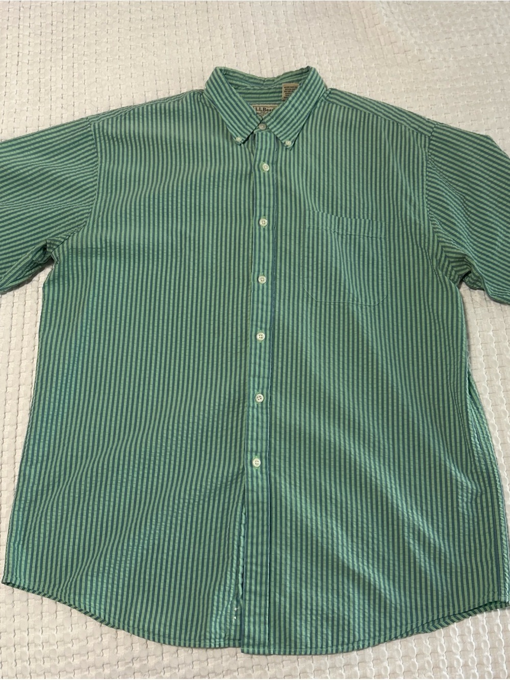 LL Bean Men's Green Striped Short-Sleeve Button-Down Seersucker Shirt Large